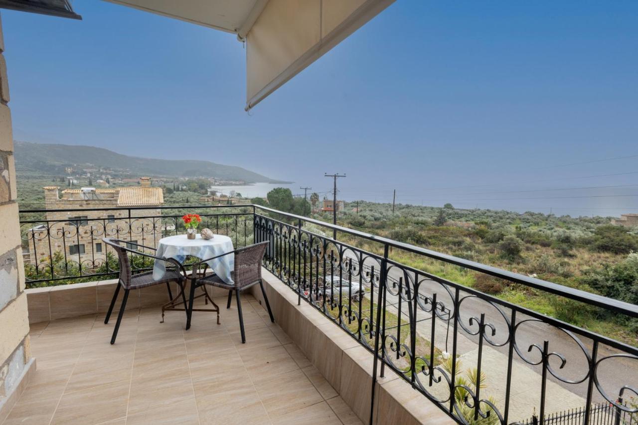 Paradeisos Kardamyli Exterior photo