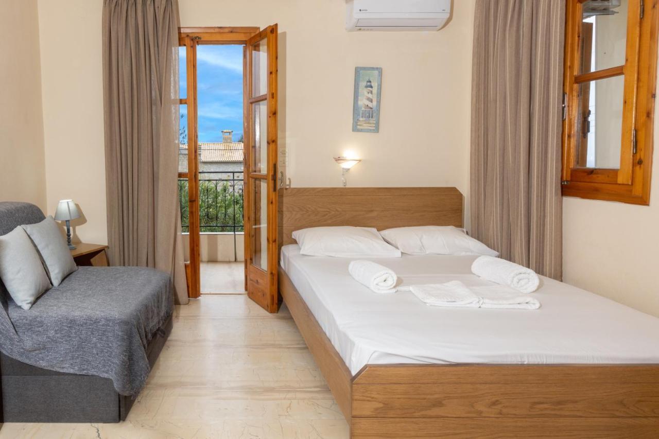 Paradeisos Kardamyli Exterior photo