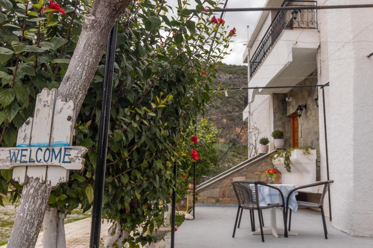 Paradeisos Kardamyli Exterior photo