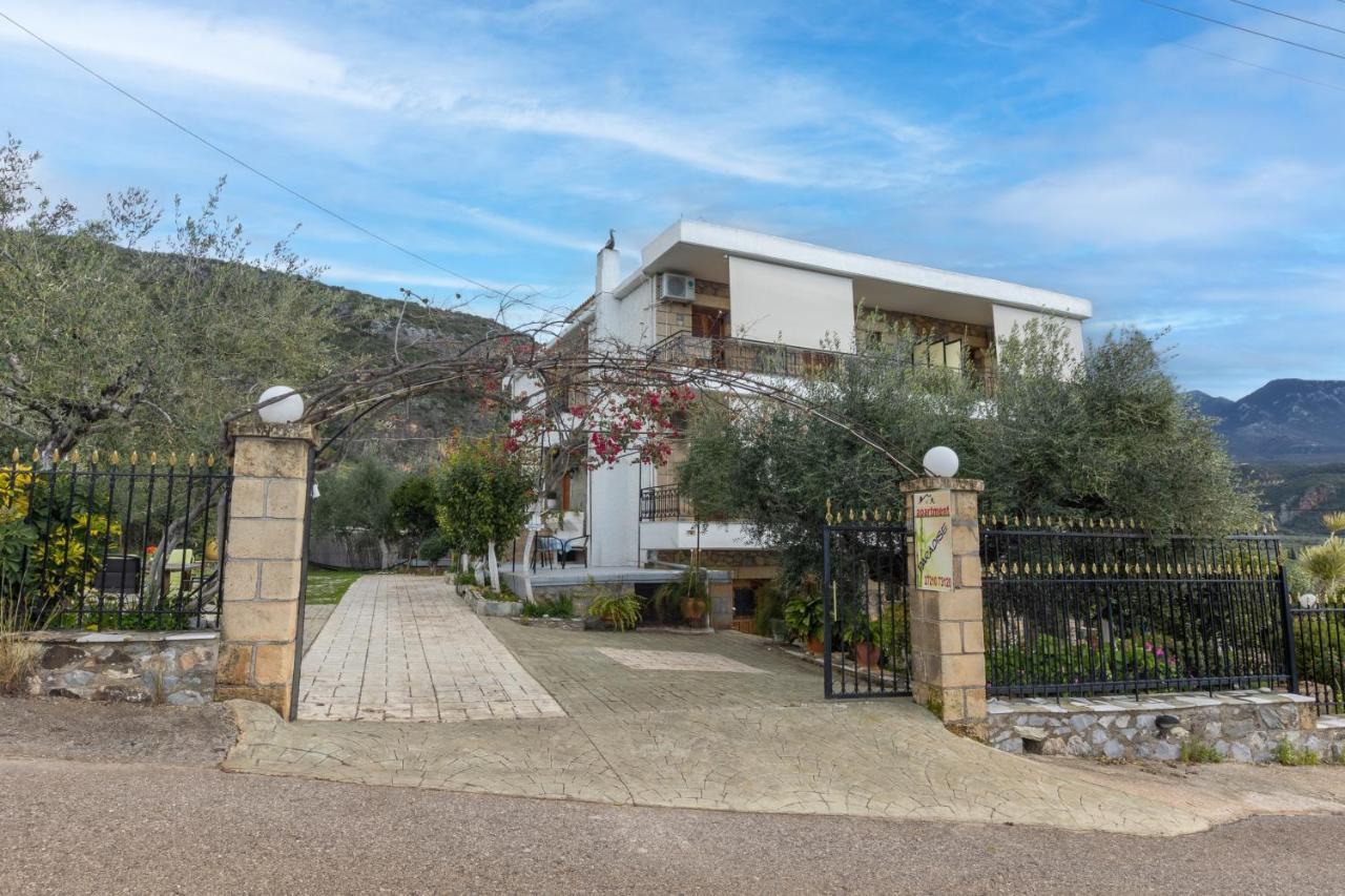 Paradeisos Kardamyli Exterior photo