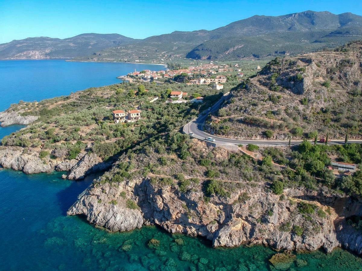 Paradeisos Kardamyli Exterior photo