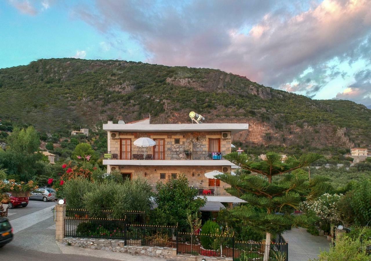 Paradeisos Kardamyli Exterior photo